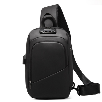 ISO9001 Anti Theft Lock  Crossbody Chest Sling Bag For Men 19*12*31cm
