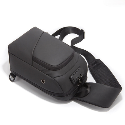 ISO9001 Anti Theft Lock  Crossbody Chest Sling Bag For Men 19*12*31cm